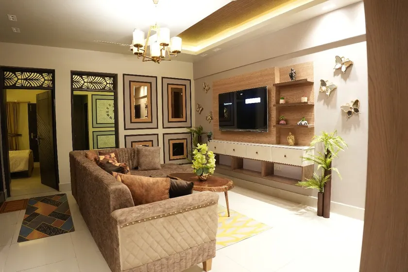 Modern 2BHK Apartment | Near Sea View | Netflix - Image 1