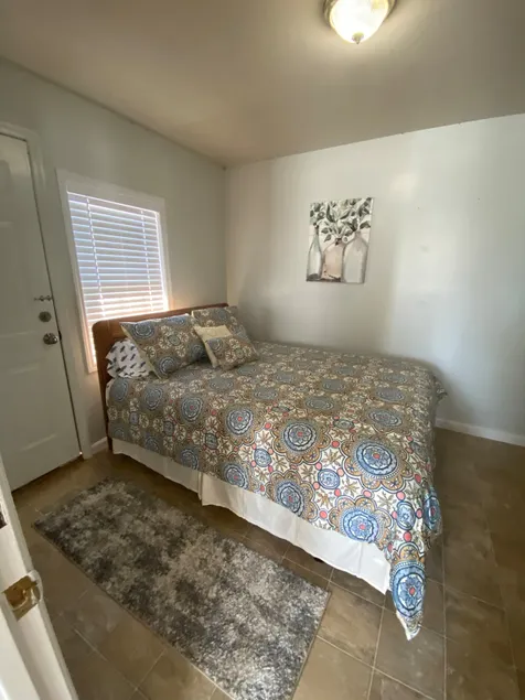 Terry’s Air B&B - Image 1