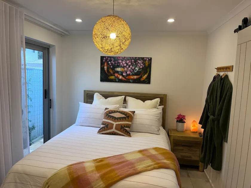 Modern Unit/Beach Walk/Drive to Winery - Image 1