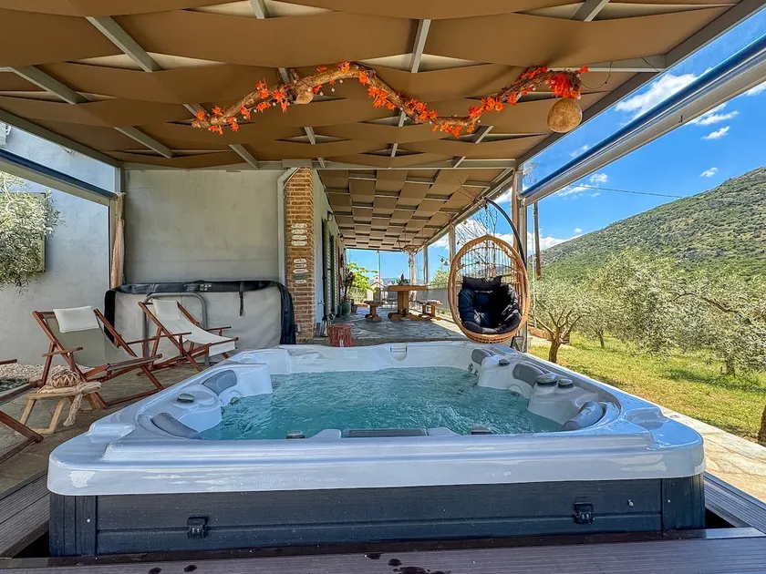 Elaia Rest House Retreat in nature - Image 1