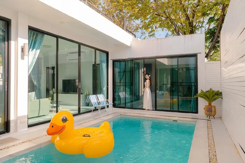 4BR Pool Villa • Near Old City • Free Pick-Up - Image 1