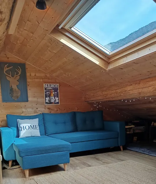 Cozy 2 rooms under the rooftops - Image 1