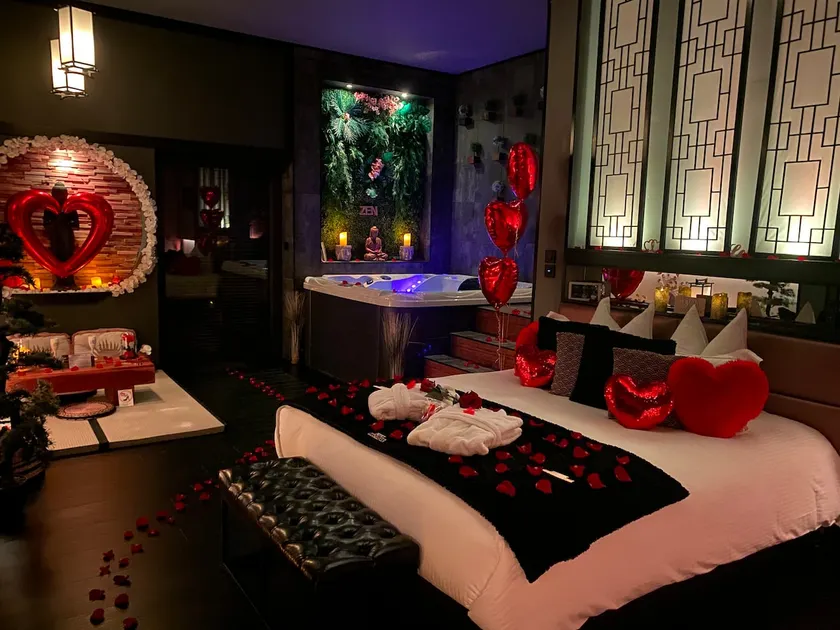 Loveroom Japanese Romantic Suite - Private SPA - Image 1