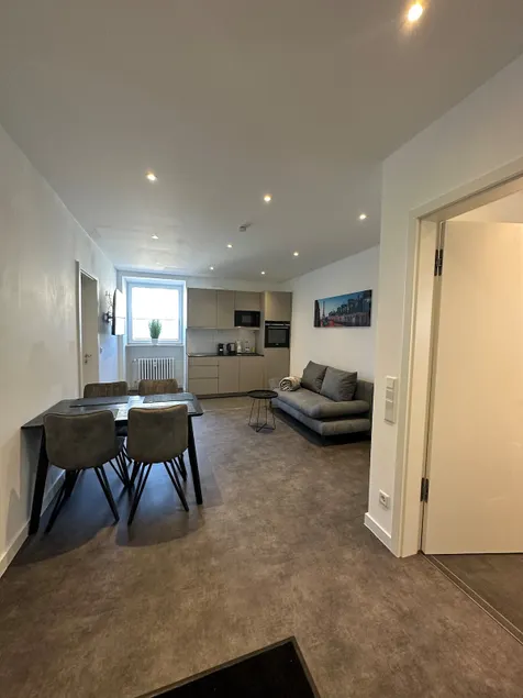 AP 1 - Modern spacious 3-room apartment - Image 1