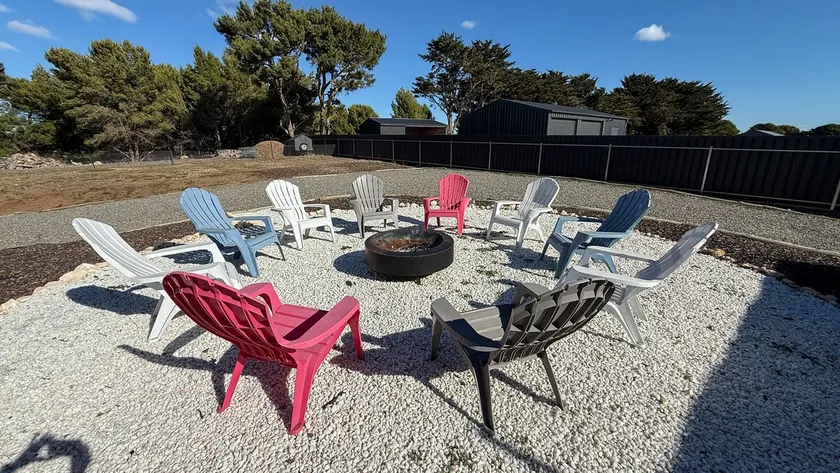 Marbles House - 4 Bedrooms, 8 Beds, Sleeps 10 - Pet Friendly - Image 1