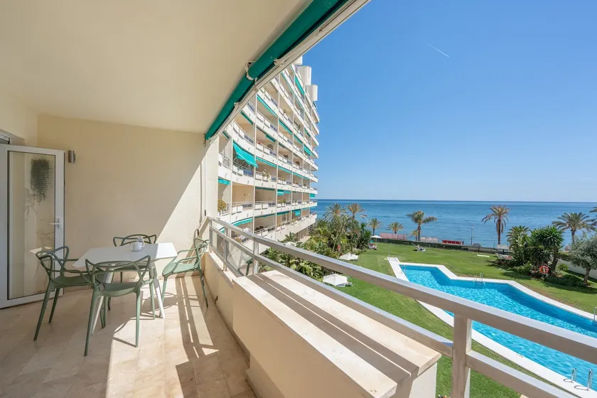 Front Line Apartment Marbella - 2 Bedroom & 2 Bathrooms - Image 1