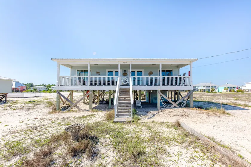 Isle Be Chillin- Beach Views - Image 1