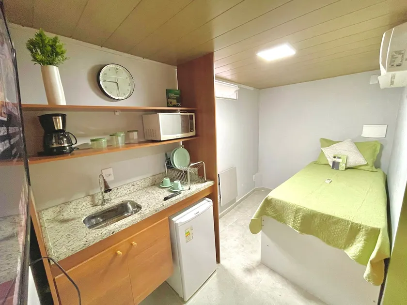 Independent studio with air-conditioning, Wi-Fi, kitchen and Smart TV - Image 1