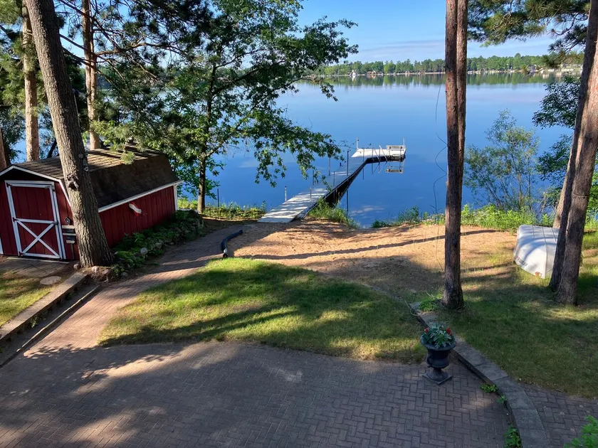 Two Family Lake House Retreat on Pine Lake. - Image 1