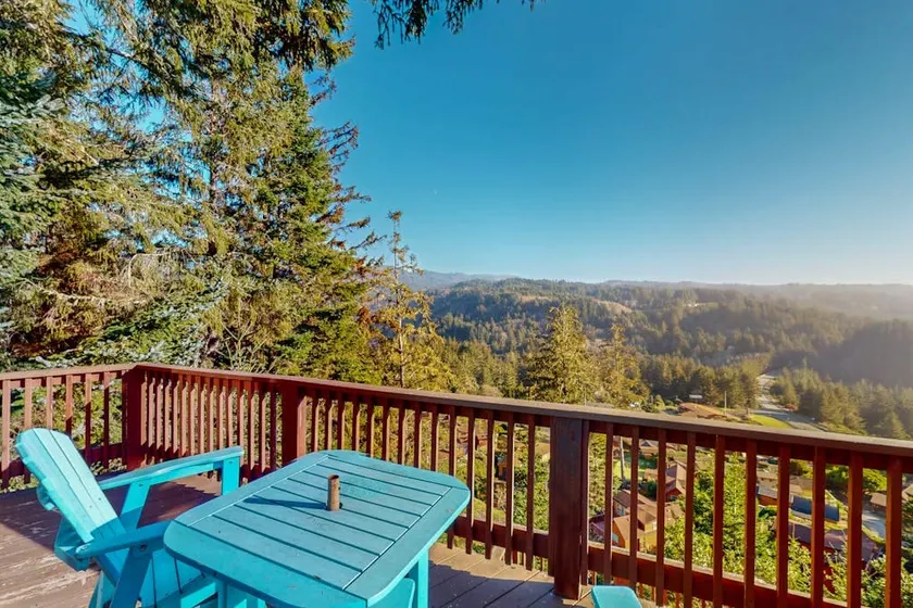 Ocean/mountain view home in Boardman Scenic Corrid - Image 1