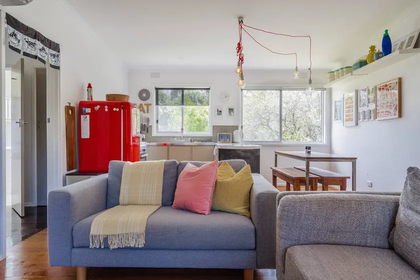 Shoreline Sanctuary - A Retro Family Beach Shack - Image 1