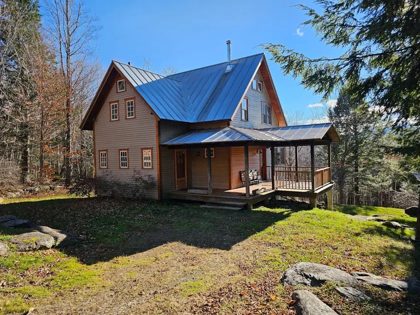 2BR artfully designed mtn home near outdoor rec - Image 1