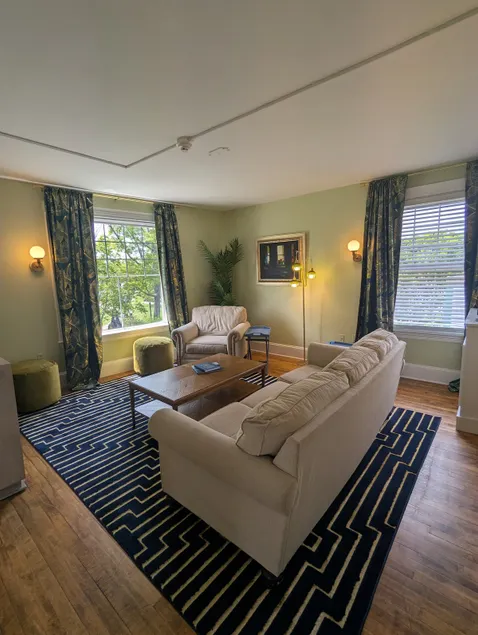 Main Street Suite with Ocean Front Resort Access - Image 1