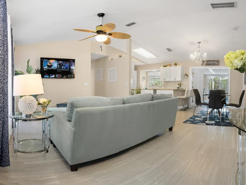 lovely house waiting for you - Image 1