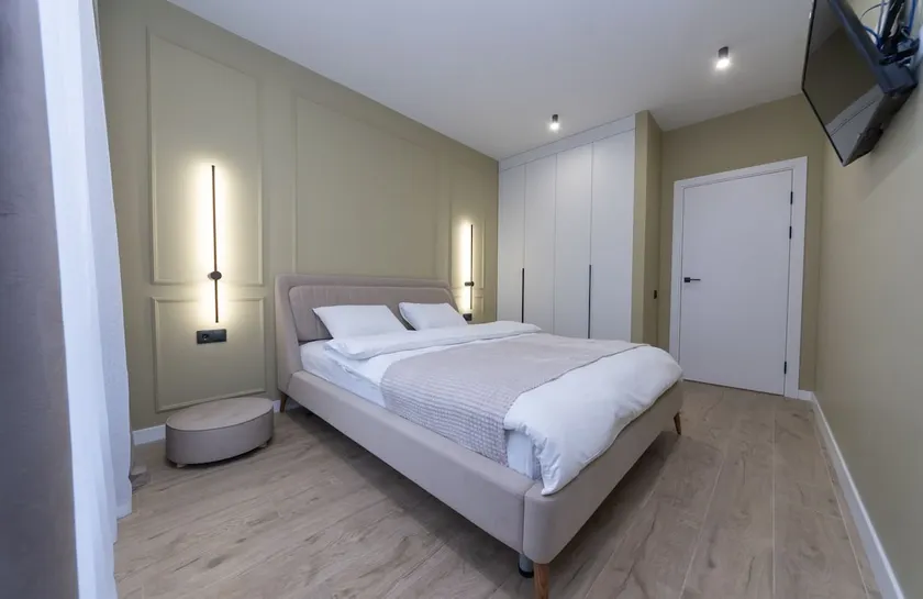 Luxury Apartment Near Metro Station Osokorky - Image 1