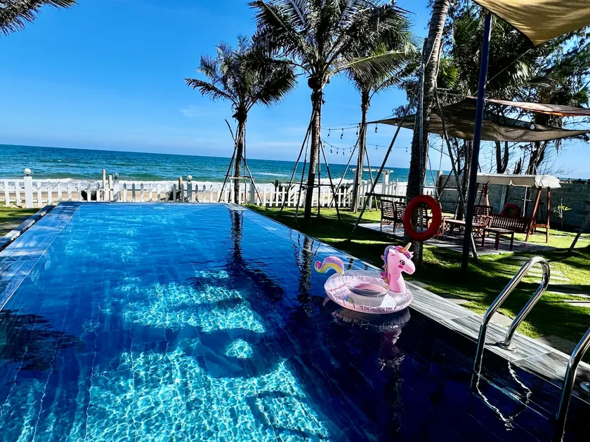 Whispering waves beachfront villa Tiến thành - Image 1