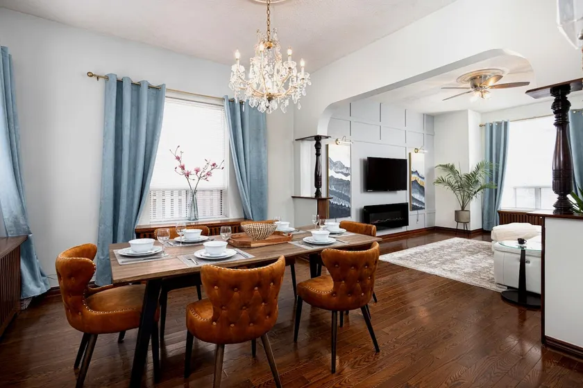 Elegant Victorian 2BR • 2 Parking • 2 km FIFA MBO! - Image 1