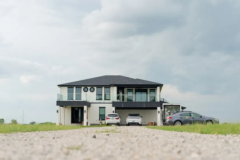Ranch Retreat in Van Alstyne - Image 1