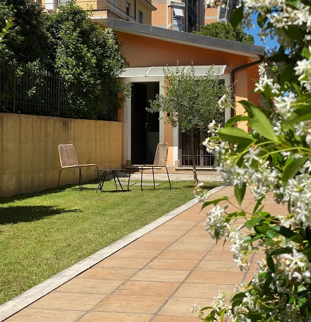 The house with garden near the Marmore Waterfalls - Image 1