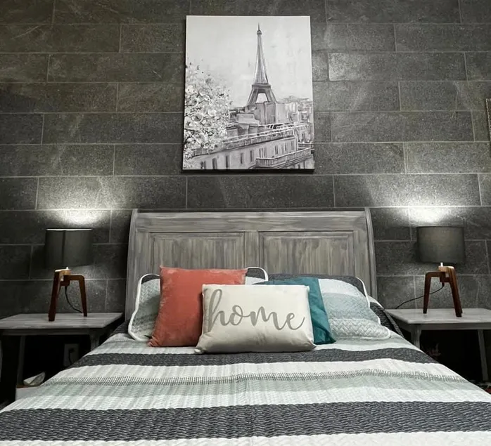 Paris Mini Suite - Image 1