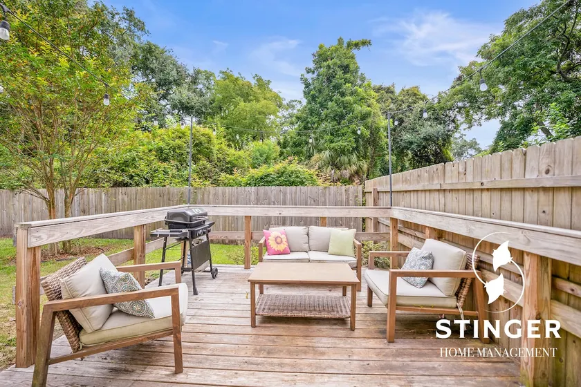 10 min USMC | 5 mins to Downtown | Deck & Backyard - Image 1