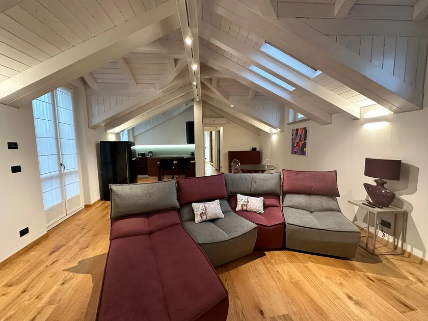 100m² Penthouse · Historic Center - Image 1