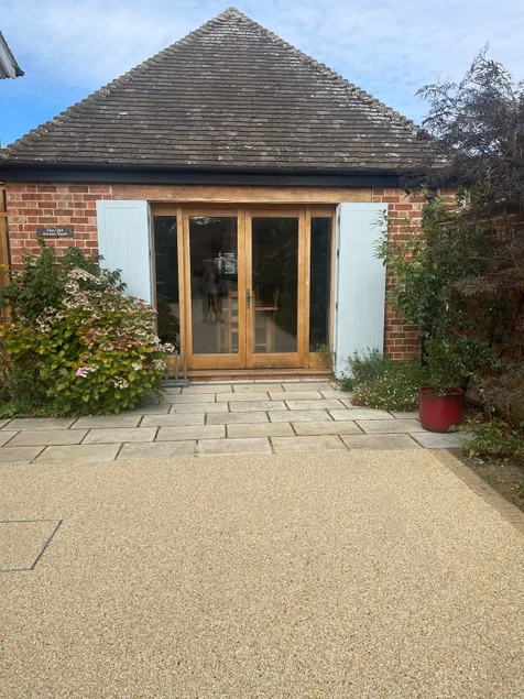 The Old Estate Yard, Dumbleton - Near Broadway - Image 1