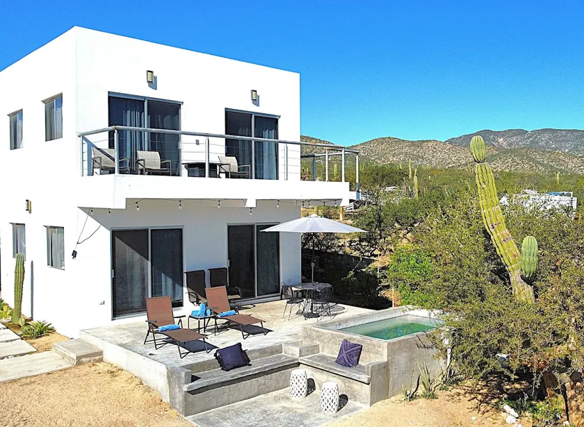 Quiet Retreat, Pool, Epic View, Starlink, Eco - Image 1