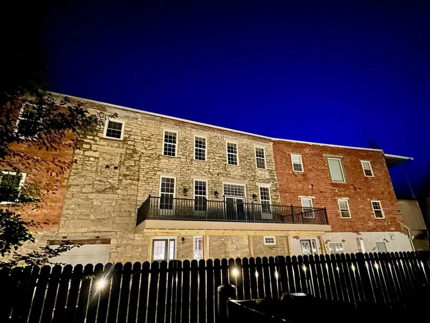Mansion on the Mississippi River-7 Bedrooms&Baths - Image 1