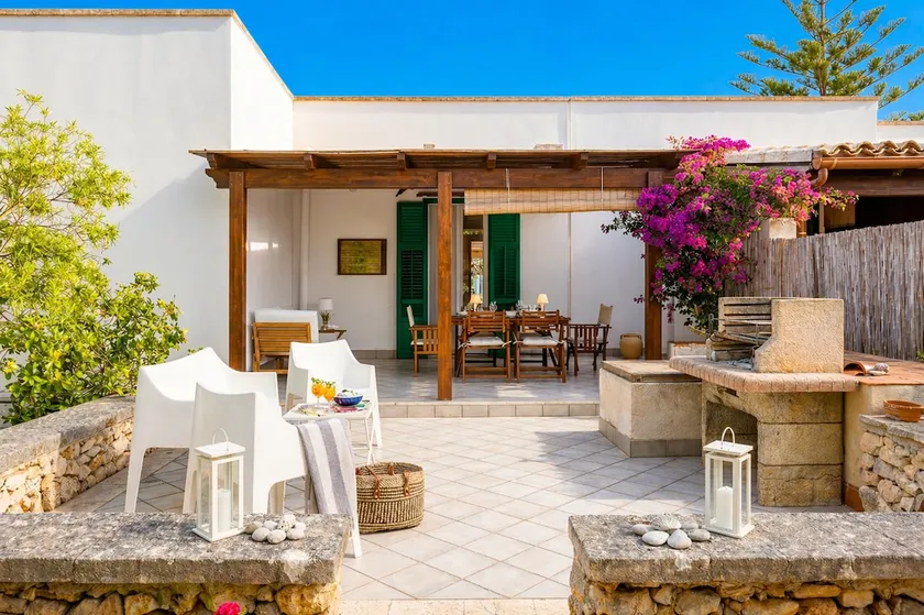 Casa / villa / chalet - FAVIGNANACasa con jardín - Image 1