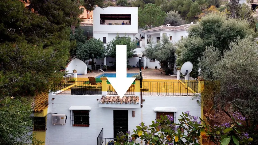 Detached apartment with pool 10 min. from airport - Image 1