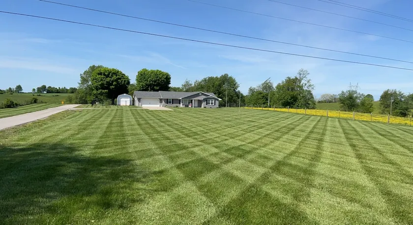Lovely home in Bourbon Country - Image 1