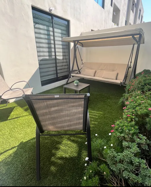 Comfortable and Attractive Apartment with Private Garden - Image 1