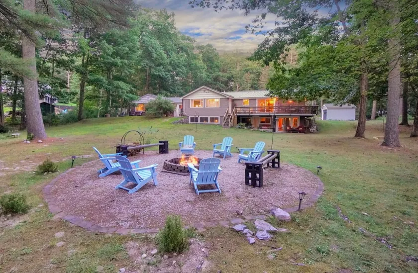 Maine Vacation Home on the Water - Image 1