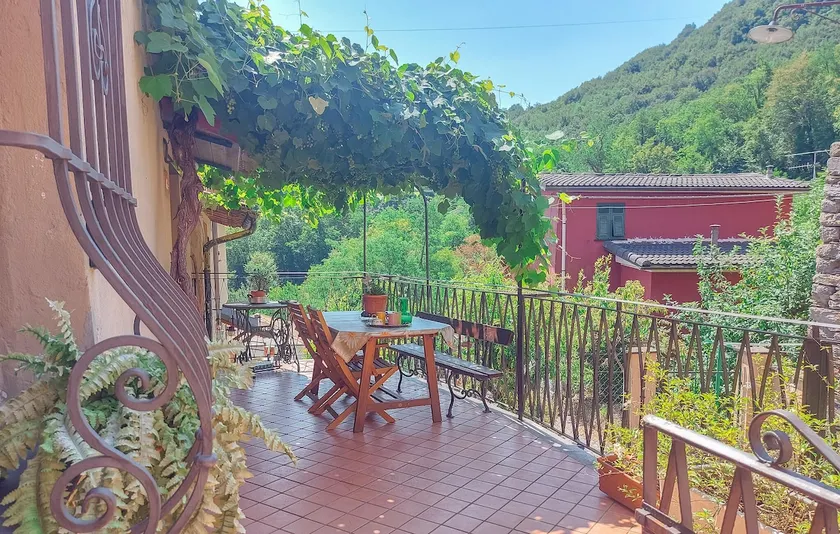 3 bedroom nice home in Lumarzo - Image 1