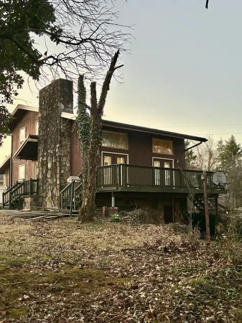 Chatsworth Charm Cabin - Image 1