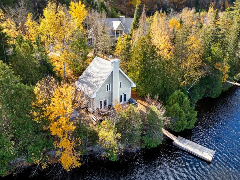 Le Reflet • Waterfront • Parc de la Mauricie - Image 1