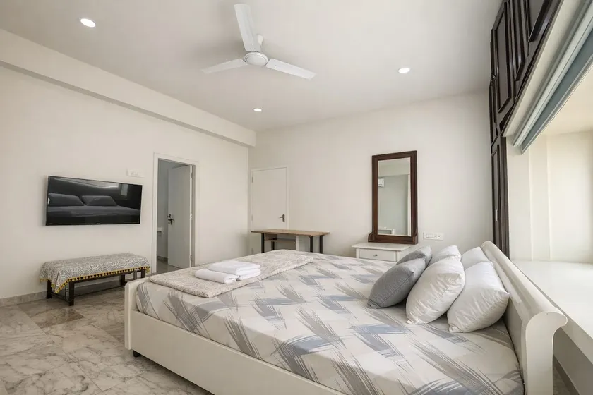 Toit -AC room Himayathnagar - Image 1