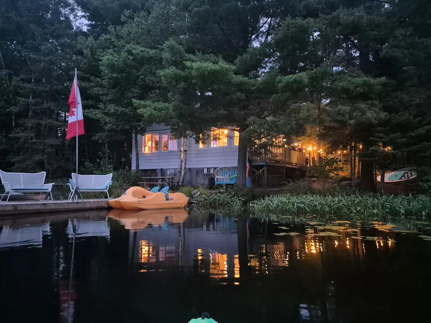 Lakefront Paradise - Image 1