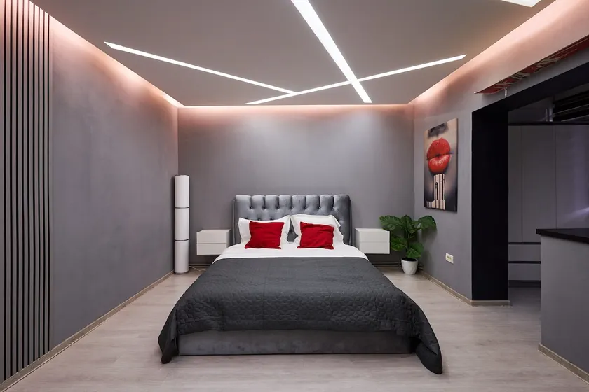 Modern studio ground floor & designer lighting - Image 1