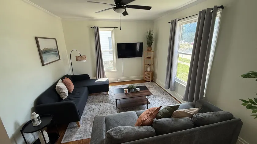Downtown Retreat - Image 1