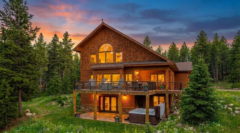 Kindred: reimagined forest retreat with hot tub - Image 1