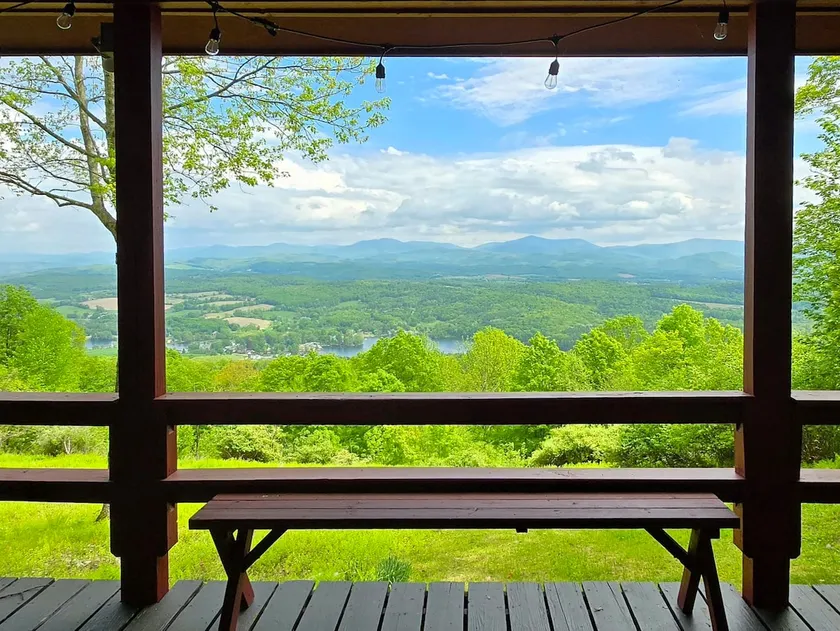 Stunning Views from the Fire Tower Cabin - Image 1