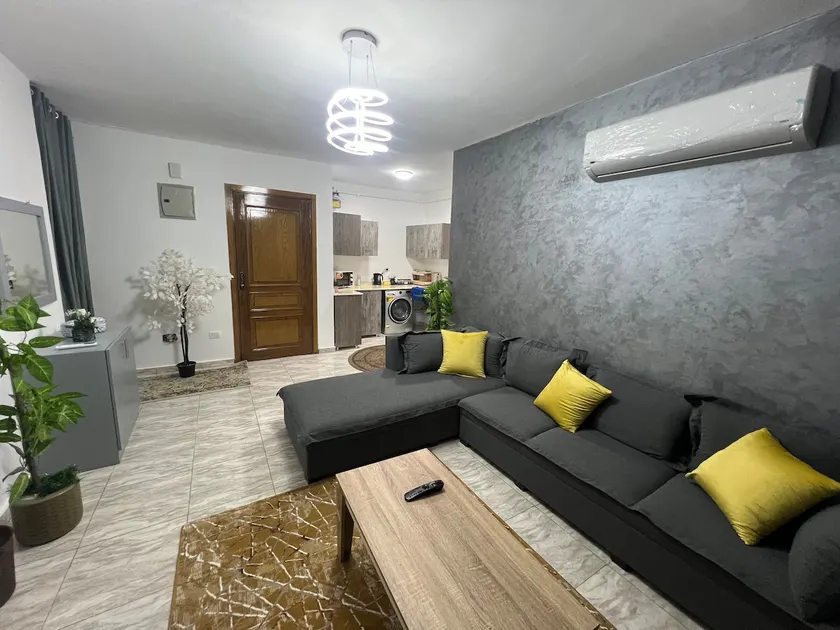 Luxury apartment Downtown Cairo (Amazing, Central) - Image 1