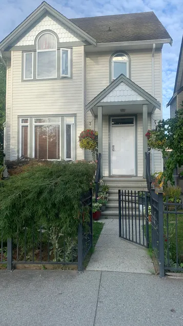 Grace's Executive All-In-1-Suite - Image 1