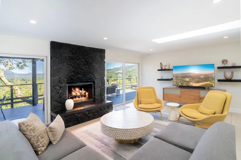 Stunning Sonoma | HOT TUB | Game Room | Sleeps 6 - Image 1