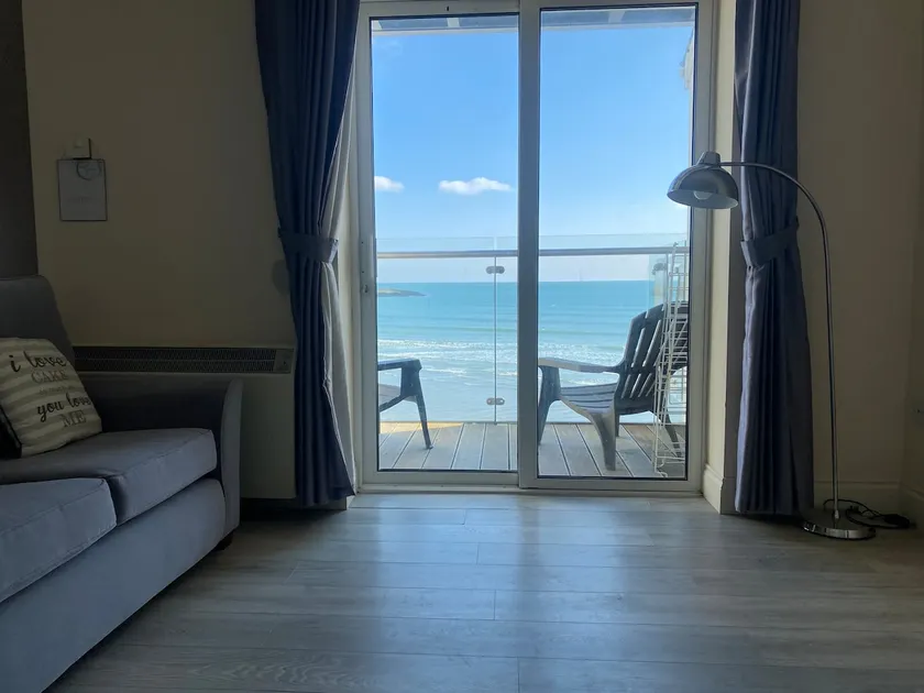 Inchydoney Beach Front Apartment - Image 1