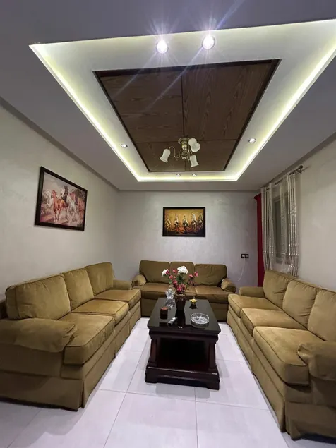 Cozy Apartment Available - Image 1
