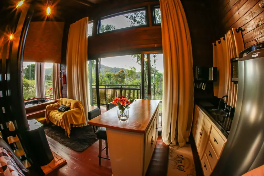 Agatha Cabin - Image 1