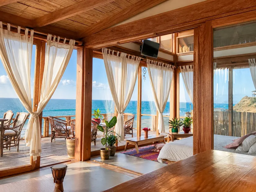 #wakavilla Beachfront villa - Image 1